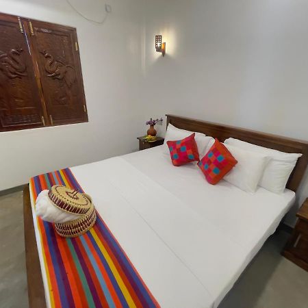 Kathircholai Bed and Breakfast Trincomalee Esterno foto